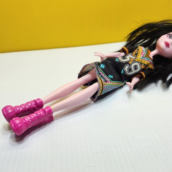 Monster High Doll Draculaura 2015 Mattel Black Hair Pink Streaks 11" Toy Figure - Picture 11 of 11